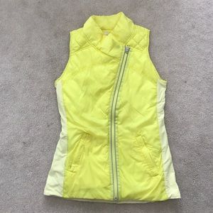Lululemon. What The Fluff Vest. Clarity Yellow.